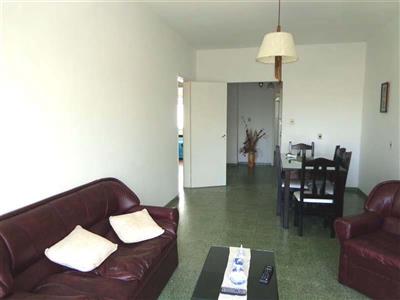 Excelente Apto en Avda Artigas