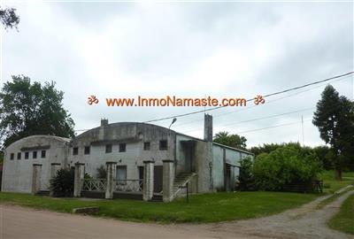 Excelente Salón de Eventos a metros de Rambla y Plaza de Toros