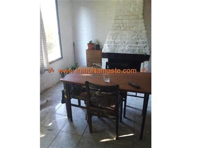 Casa con Salón a la Calle